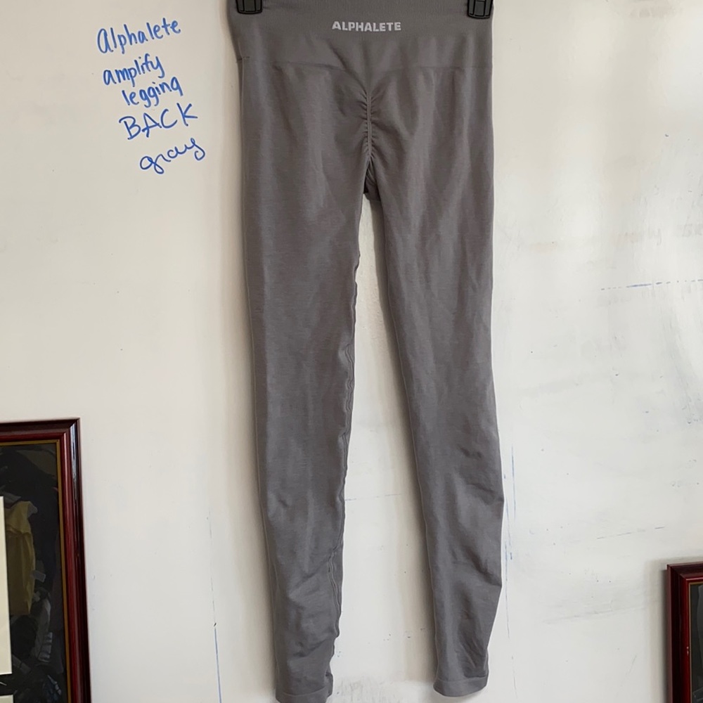 Alphalete amplify leggings in gray